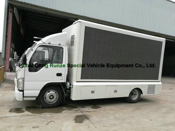 ISUZU LED Display Mobile Advertising Trucks , Full Color LED Screen Truck