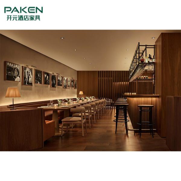 Ресторан публичного места гостиницы обедая свободная мебель стула