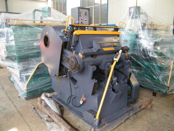 Semi Auto Carton Die Cutting Machine , Flat Die Cutter For Cutting Cardboard