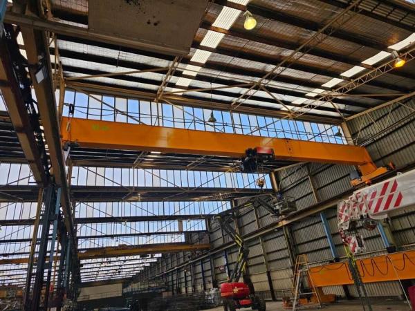 Résistance de la grue à tête en acier