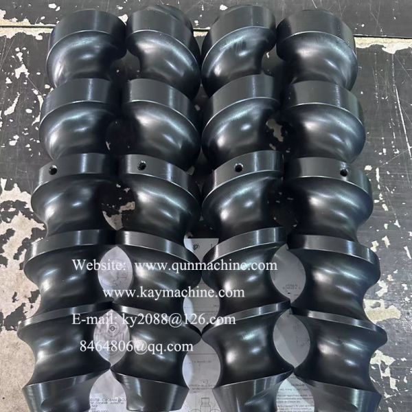 Containers shaped square rectangular rectangle bottle handling solutions design packaging solutions design rotates containers 90°swapping screws  China manufacturer China factory China producer