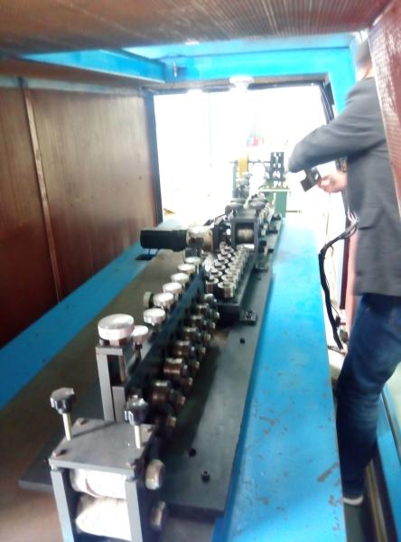 70 Mm 14 Roller Wire Straightener And Cutter With Three Groups Of Traction Wire