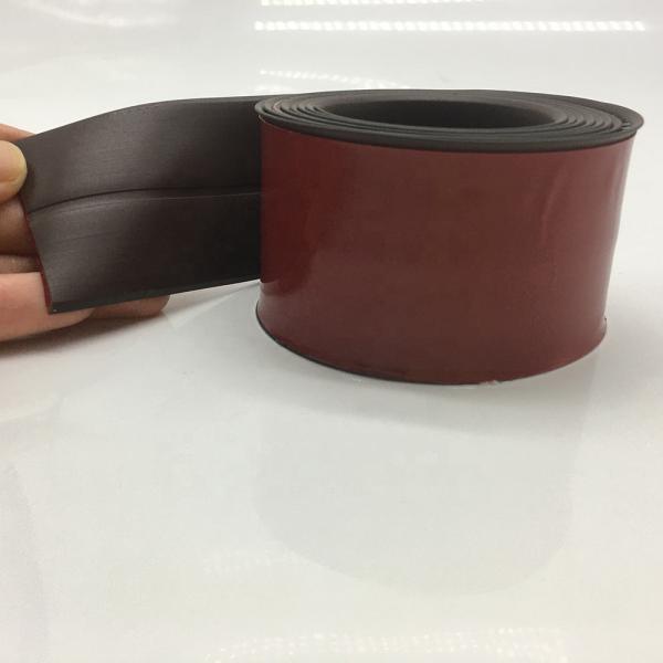 Servicio de procesamiento por extrusión Tabla de revestimiento de PVC de vinilo para protección de paredes resistentes