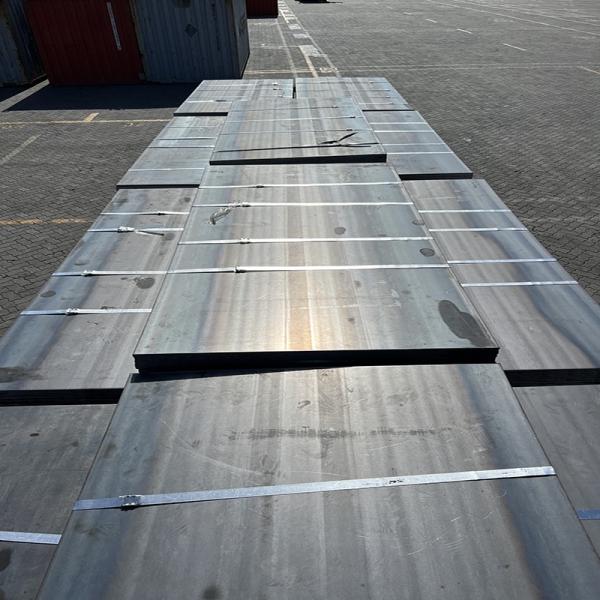 Wholesale Direct Sales Q235 SS400 A36 Q235SS400 A36 1-12m Carbon Steel Sheet/Plate for Building Material
