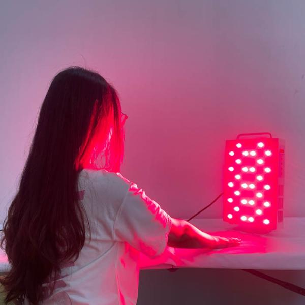 Красные и близко приборы терапией инфракрасного света, терапия 660nm 850nm комнаты красного света