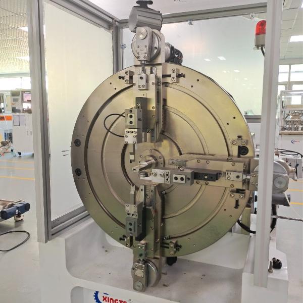 Máquina automática de enrolar bobinas de cobre