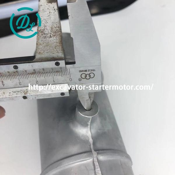 EexcavaStart ISUZU 6SD1 Thermostat Cover OEM 1-13713050-0 Engine Part