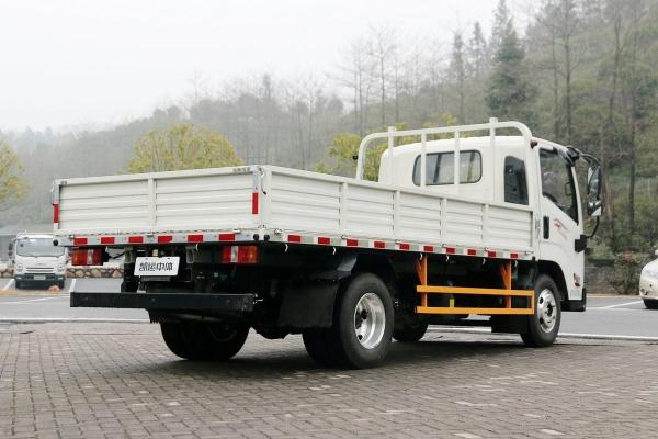JMC Cargo Truck With Euro 3 Engine Good Price For Sale