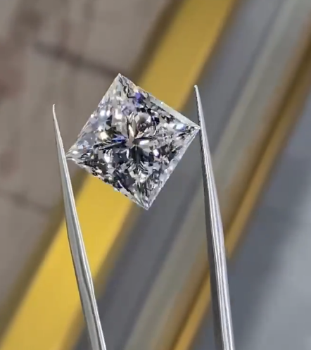 Solitaire Princess Cut 1ct Lab Grown White Diamond Necklace Pendant Colorless 1ct VVS