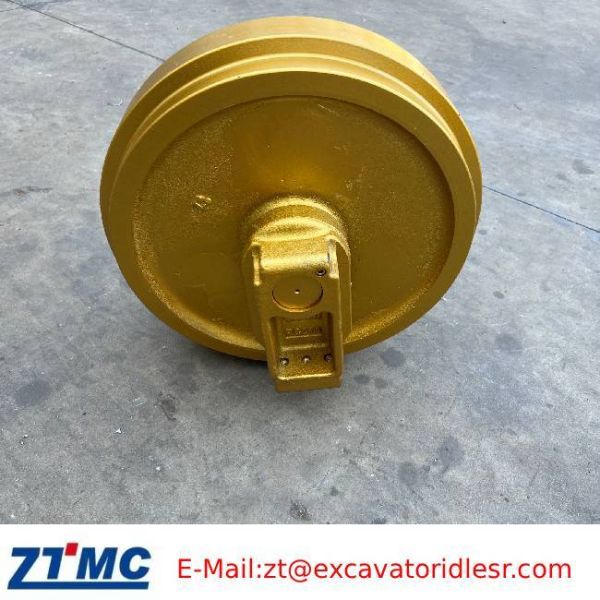 No.20Y-30-00030 Excavator Excavator Undercarriage Components Front Track Idler Roller PC200-5 OEM