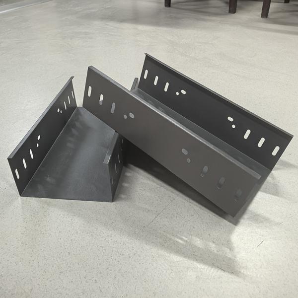 Aluminum Ladder Slotted Cable Tray 50mm x 25mm Wall Mount Corrosion Resistant Lightweight Cable Support System