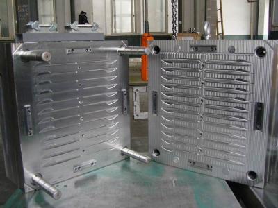 Automatic Drop 64cavity Plastic Injection Mould PP PS spoon/knife/fork mould
