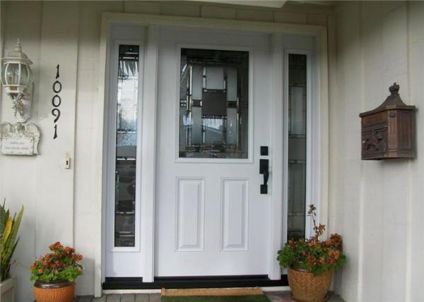 Mahogany Solid Wood Front Doors , Solid Wood Entrance Doors Tempered Glass For Villa