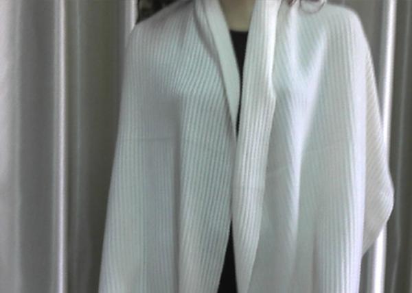 Luxury Borders DesignThick Shawl Wrap Woven Ponchos For Winter Women