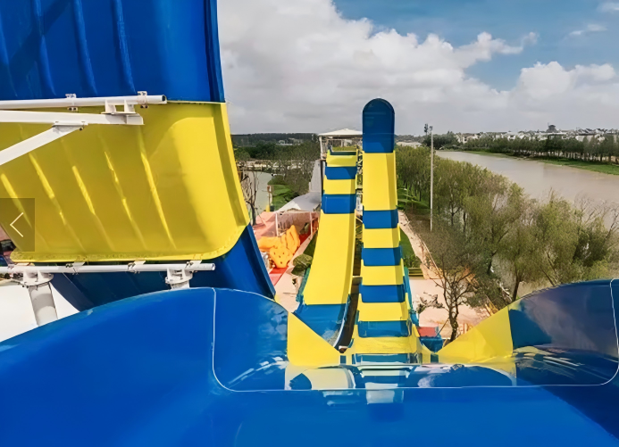 Giant Sky Spin Water Park Water Slide