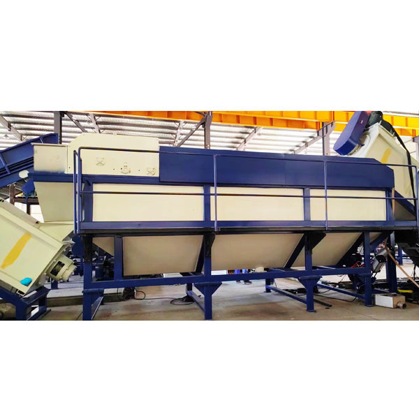 Ligne de lavage de film plastique personnalisée 500 kg/hr Machine de concassage de plastique automatique