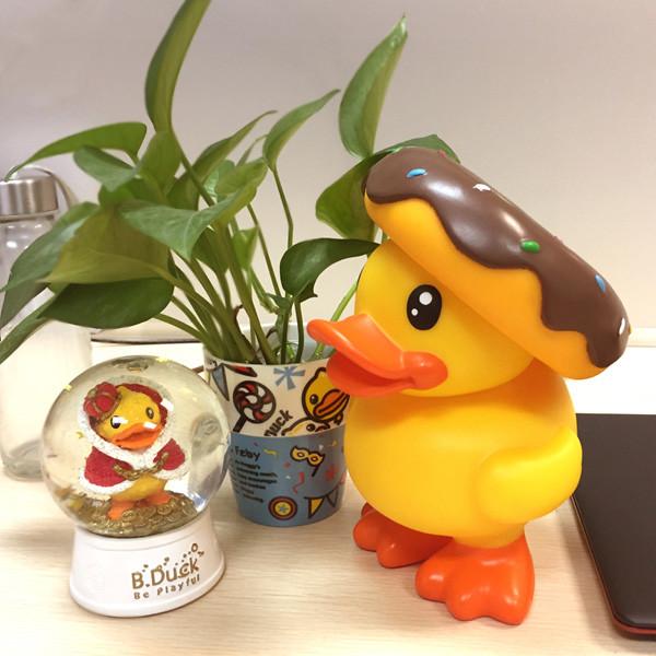 Wholesale Promotional Custom Personalized Kids Safe Plastic PVC Duck Shape Coin Slot Piggy bank