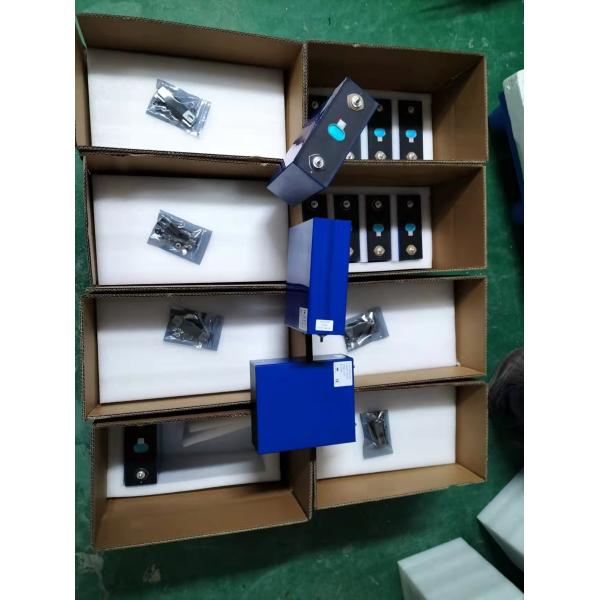 Блоки батарей лития клетки батареи 100ah иона батареи лития 3.2V3.7V ODM LiFePO4 OEM Li 135ah 206ah 280ah 302ah Lifepo4