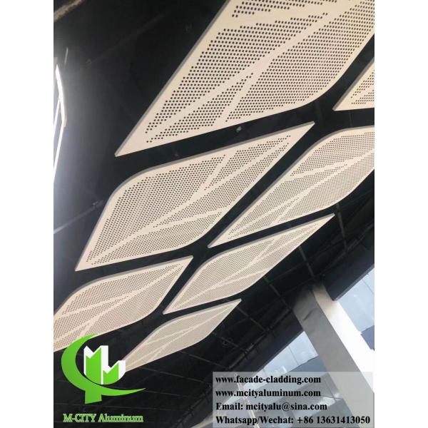 Алюминиевая панель с перфорированным металлическим потолком для декорации зданий белого цвета