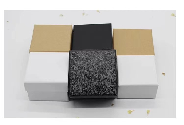 Носки 1200gsm повторно использовали коробки размера 4x4 Kraft бумажной подарочной коробки Multi