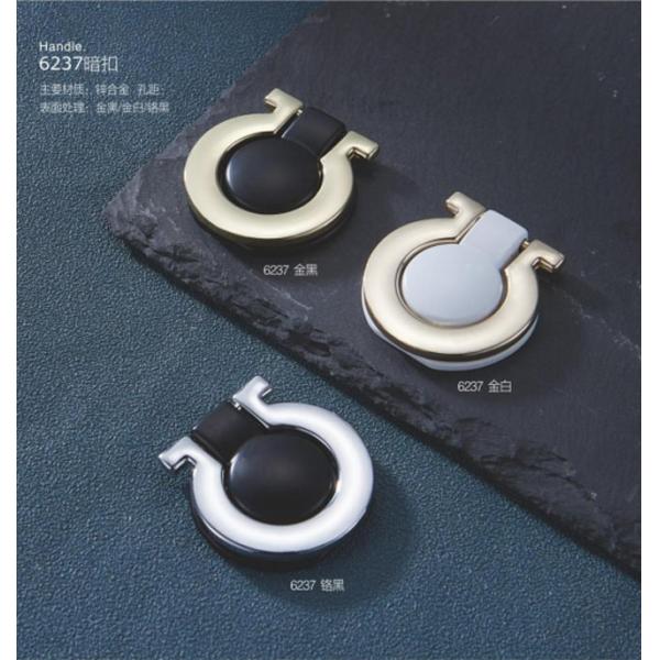 Tire del repujado que talla el tirón grande de aluminio de la manija fijan el metal de madera de lujo de la puerta