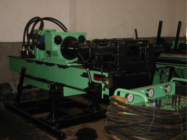 Small Split Well Drilling Rig Slope Construction Light Weight  Φ130~180 Mm Dia
