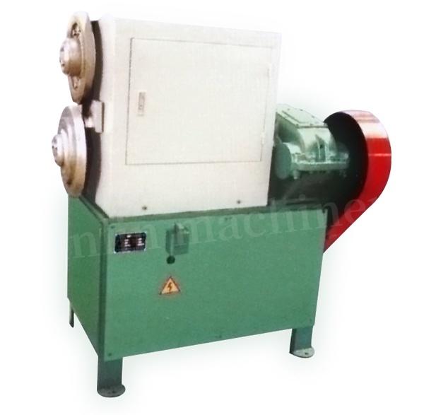Machine à couper les bandes de pneus usagés de 5,5 kW / Coupe-bandes de pneus Tension personnalisée
