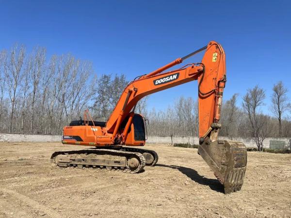 DOOSAN DH300LC-7 Excavadora Econômica de Energia e Acessível para Esmagamento de Excavadoras Usadas