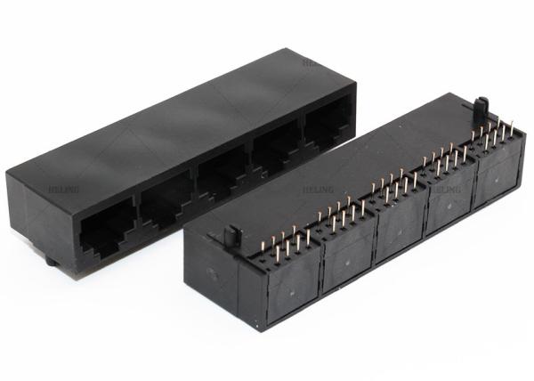 Os conectores múltiplos de abrigo pretos R Unshielded do porto RJ45/A completamente - fure a montagem