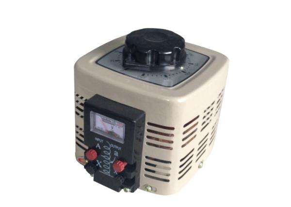 Metal Shell Single Phase Voltage Regulator , Wide Range Voltage Adjuster 500VA .