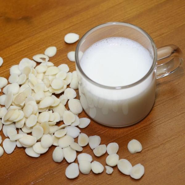 Unsweetened Almond Milk Oat Milk Vanilla High Calcium Milk  Plant Drink