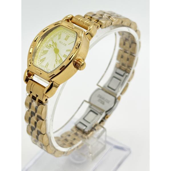 Фабрика оптом Модные и элегантные качественные женские часы с ремнями из нержавеющей стали