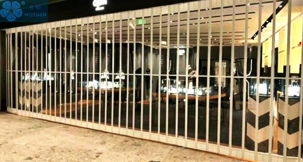 3m Height 2.5mm Foldable Glass Doors For Shopping Malls