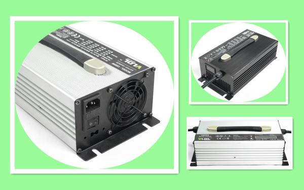 4.5KG 48V 18A 1200W On Board Charger , E - Cars Lithium / Lead Acid Battery Charger