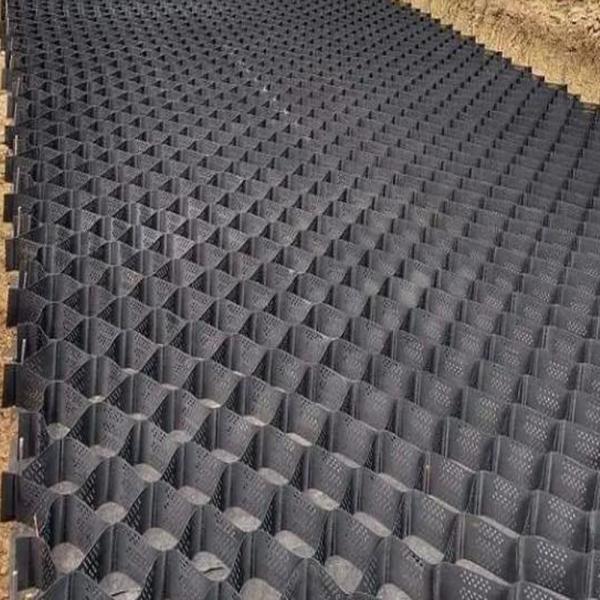GM330 HDPE Geocell Panels 75mm Depth for Road Base Support With 25kN/m Tensile Strength In South Africa