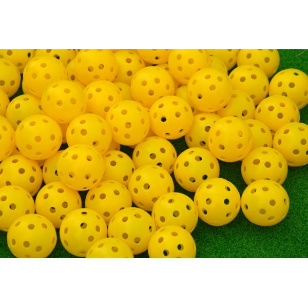 hollow practice golf ball ， hole hole plastic golf ball ， golf ball , golf balls ,  golf practice ball