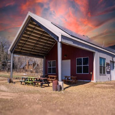 Prefab Steel Structure Car Showroom Small Warehouse Garage Workshop Building