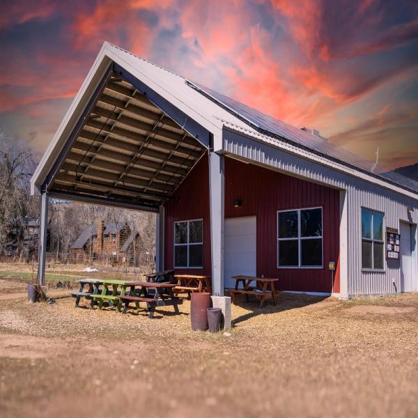 Prefab Steel Structure Car Showroom Small Warehouse Garage Workshop Building