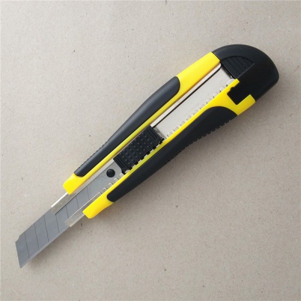 Office stationery factory wholesale 18mm cutter knife