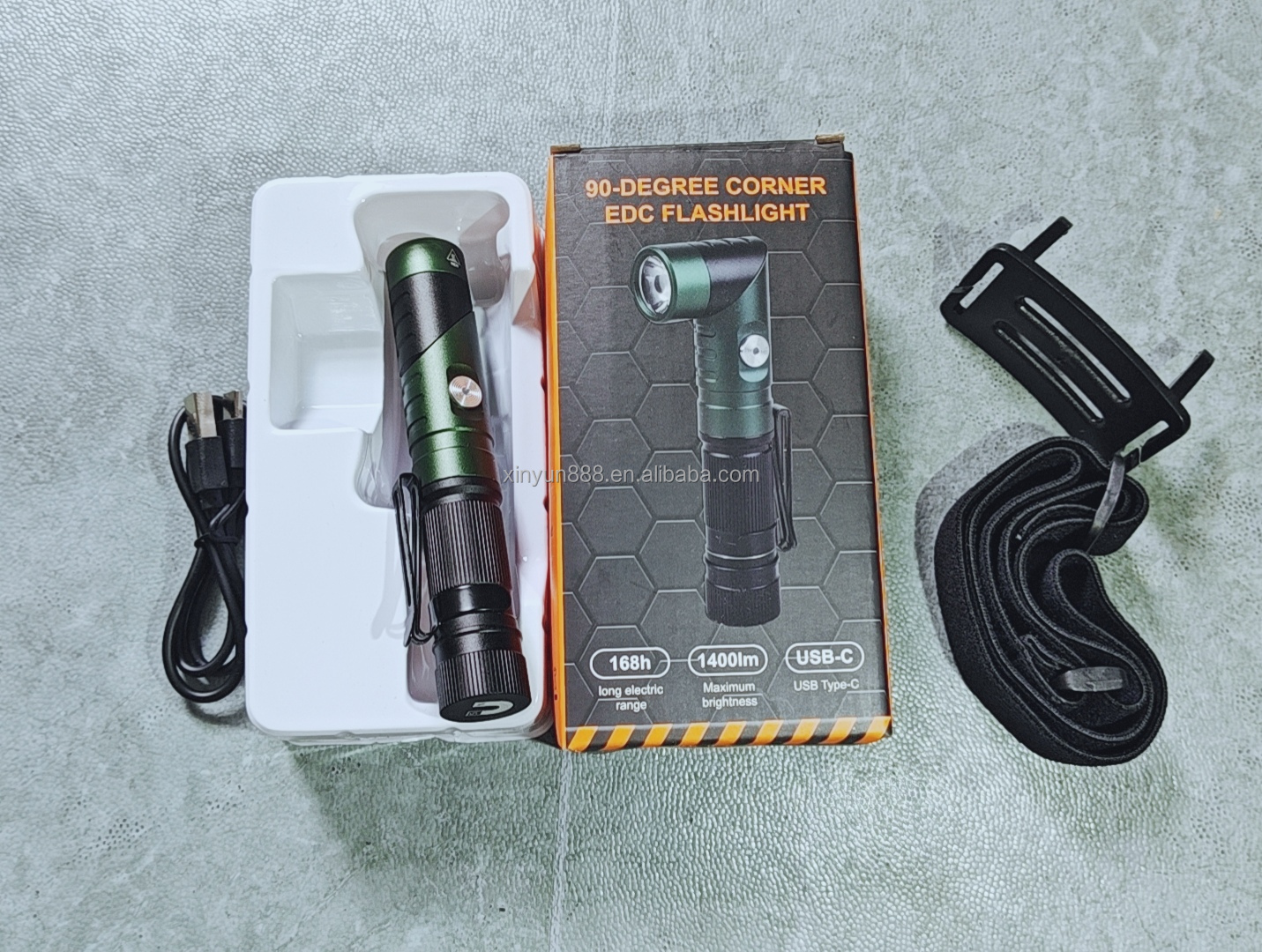 2026 New EDC Flashlight Strong Light COB Charging Working Lamp Outdoor Magnetic Cap Clip Lamp Rechargeable Flashlight
