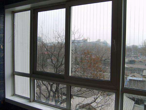 Children Protection Invisible Safety Grill Customized Installation Services Providing Safety Barriers for Windows and Doors