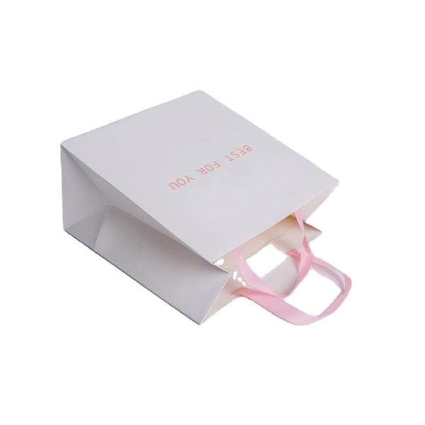 CMYK Bolsa de regalo de compras Partone para diseño personalizado 250 Gsm Art Papel de ropa embalaje