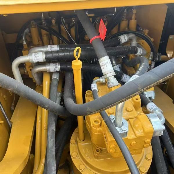 Pelle hydraulique CAT330D2 d'occasion de 2023, 30 tonnes, godet de 1,54 m³