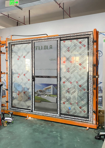 6063-T5 Aluminum Alloy Sliding Doors with Double-Layer Tempered Glass and PA66 Thermal Break for Energy Efficiency