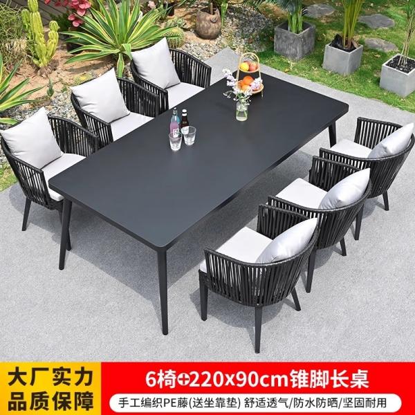 Ensemble de meubles de patio extérieur en rotin résistant aux rayons UV Table à manger et chaises pour jardin, terrasse, cour et loisirs en plein air