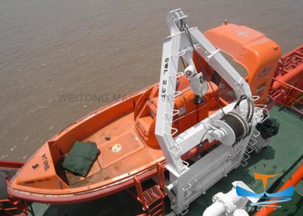 CCS Approval Life Raft Davit Launch , Boat Davit Crane 28-45kn Hoisting Load