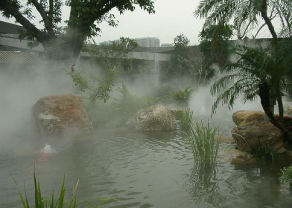 White Color Water Mist Fountain Natural Garden Air Nozzle Customized Design