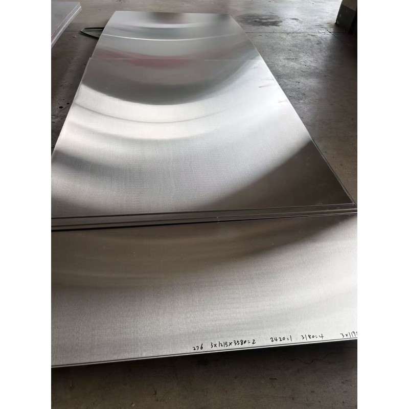 Hastelly(C276, C22, C-2000,B-3),inconel(600,601,617,625,718,X-750),incoloy(800H,800HT,825),GH3030... Monel and Hastelloy are applied in marine engineering and ships, petroleum refining equipment...