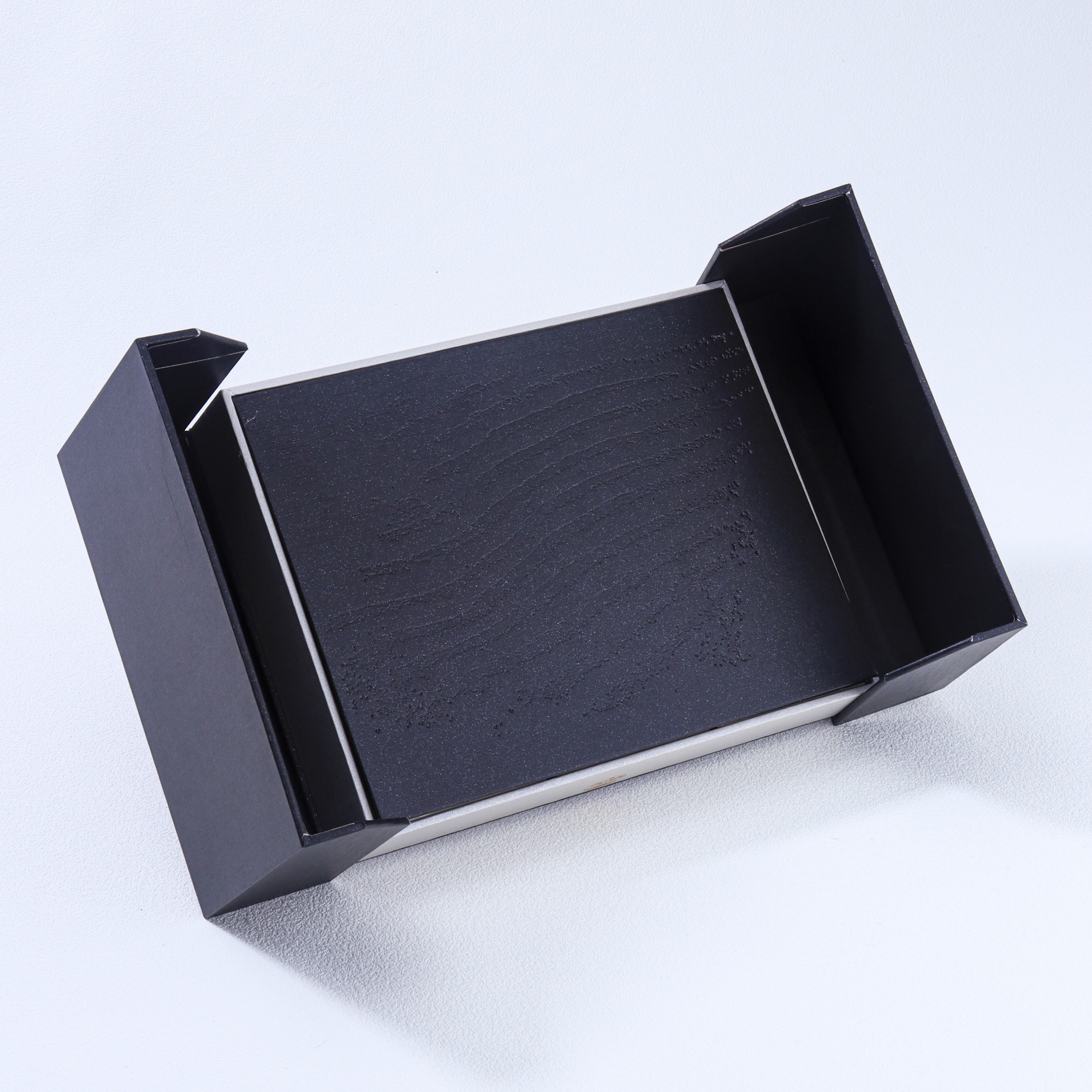 Luxury Flat Pack Gift Box with Dividers Easy Assembly Premium Velvet Interior for Watches Jewelry Cosmetics Black Silver