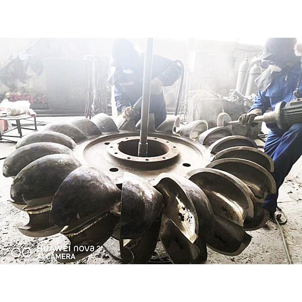 Pelton Turbine Generator Cast Iron Stainless Steel 500-3000r/min Rated Speed